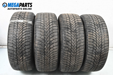 Зимни гуми BRIDGESTONE 255/55/19, DOT: 4021 (Цената е за комплекта)