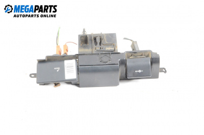 Пепелник за Land Rover Discovery III SUV (07.2004 - 09.2009)