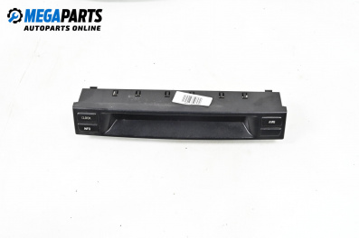 Часовник с индикаторен дисплей за Mazda 6 Station Wagon I (08.2002 - 12.2007)