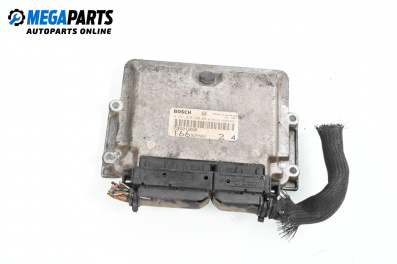 Компютър двигател за Alfa Romeo 166 Sedan (09.1998 - 06.2007) 2.4 JTD, 150 к.с., № 0 281 010 340