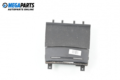 Пепелник за Audi A3 Hatchback II (05.2003 - 08.2012)
