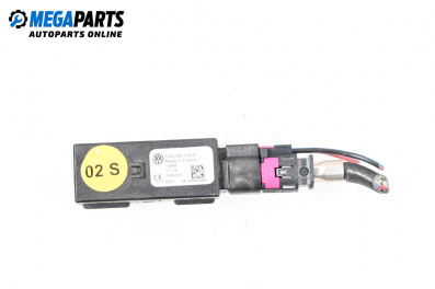 USB куплунг за Volkswagen Up Hatchback (08.2011 - ...) 1.0, 60 к.с., № 5Q0 035 726 N