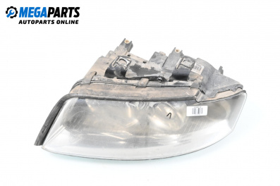 Фар за Audi A4 Sedan B6 (11.2000 - 12.2004), седан, позиция: лява