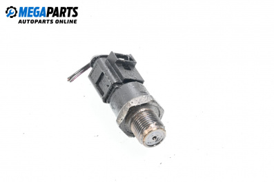 Датчик за налягане на горивото за Volkswagen Phaeton Sedan (04.2002 - 03.2016)