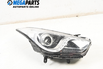 Фар за Hyundai i40 Station Wagon (07.2011 - ...), комби, позиция: дясна