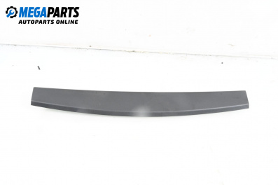 Интериорна пластмаса багажник за Mazda 3 Hatchback I (10.2003 - 12.2009), 4+1 вр., хечбек