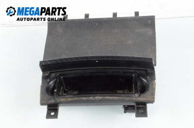 Пепелник за Audi A3 Sportback I (09.2004 - 03.2015)