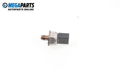 Датчик за налягане на горивото за Mercedes-Benz E-Class Estate (S212) (08.2009 - 12.2016)