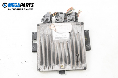Компютър двигател за Renault Megane II Hatchback (07.2001 - 10.2012) 1.5 dCi (BM0F, CM0F), 82 к.с., № 8200259832