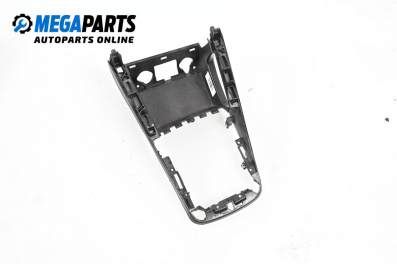 Централна конзола за Kia Cee'd Hatchback I (12.2006 - 12.2012)