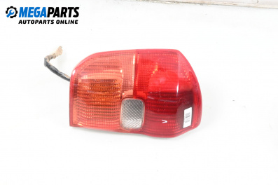 Стоп за Toyota RAV4 II SUV (06.2000 - 11.2005), джип, позиция: лява