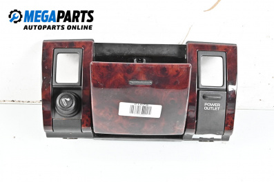 Пепелник за Jeep Grand Cherokee SUV II (09.1998 - 09.2005)