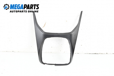 Централна конзола за Ford Kuga SUV II (05.2012 - 10.2019)