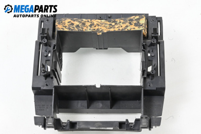 Централна конзола за Mercedes-Benz C-Class Coupe (CL203) (03.2001 - 06.2007)