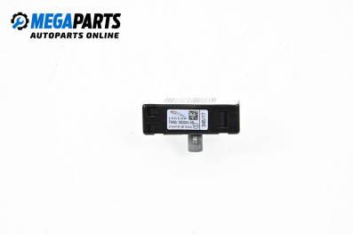 Усилвател антена за Land Rover Range Rover IV SUV (08.2012 - ...), № PW93-19C024-AB