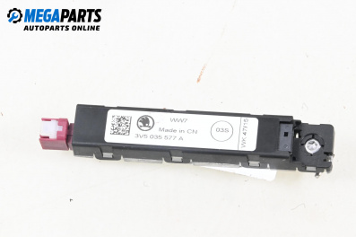 Усилвател антена за Skoda Rapid Spaceback (07.2012 - ...), № 3V5 035 577 A
