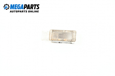 Плафон за Volkswagen Touareg SUV I (10.2002 - 01.2013)