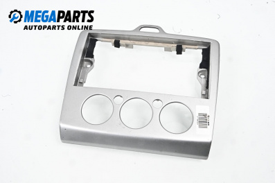 Централна конзола за Ford Focus II Hatchback (07.2004 - 09.2012)