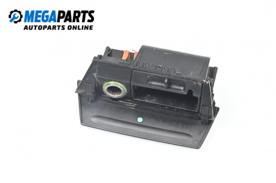 Пепелник за Ford Focus II Hatchback (07.2004 - 09.2012)