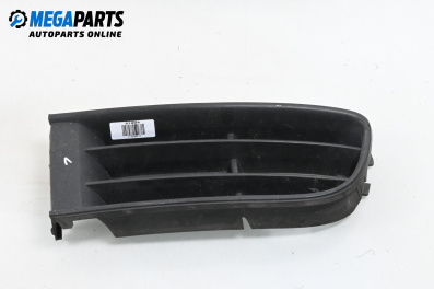 Решетка в броня за Volkswagen Polo Hatchback IV (10.2001 - 12.2005), хечбек, позиция: предна