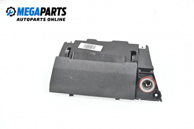 Пепелник за Volkswagen Touran Minivan I (02.2003 - 05.2010)
