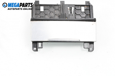 Пепелник за Audi Q7 SUV I (03.2006 - 01.2016)