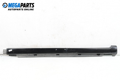 Праг за Volkswagen Passat VI Variant B7 (08.2010 - 12.2015), 4+1 вр., комби, позиция: дясна