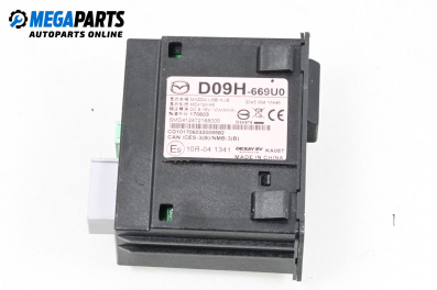 USB куплунг за Mazda 2 Hatchback III (11.2014 - ...) 1.5, 90 к.с., № D09H-669U0