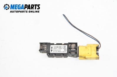 Сензор airbag за Volkswagen Touareg SUV I (10.2002 - 01.2013), № 7L0 909 606 C