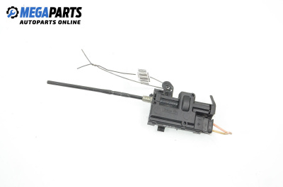 Ключалка за капачката на резервоара за Renault Clio III Hatchback (01.2005 - 12.2012), хечбек