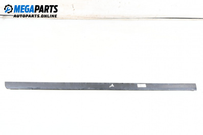 Външни лайсни за Audi A3 Hatchback II (05.2003 - 08.2012), хечбек, позиция: дясна