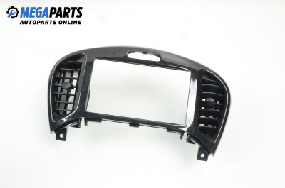 Централна конзола за Nissan JUKE SUV I (06.2010 - 12.2019)