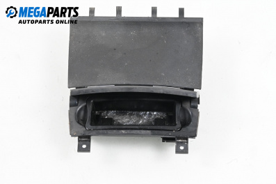 Пепелник за Audi A3 Hatchback II (05.2003 - 08.2012)