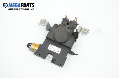Усилвател антена за Audi A3 Hatchback II (05.2003 - 08.2012), № 8P0 035 225