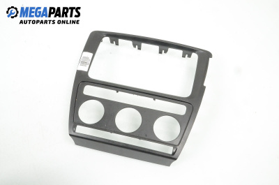 Централна конзола за Skoda Octavia II Combi (02.2004 - 06.2013)