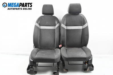 Комплект салон за Ford Kuga SUV I (02.2008 - 11.2012), 4+1 вр.