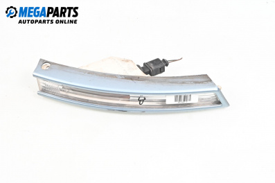 Мигач за Volkswagen Passat V Sedan B6 (03.2005 - 12.2010), седан, позиция: дясна