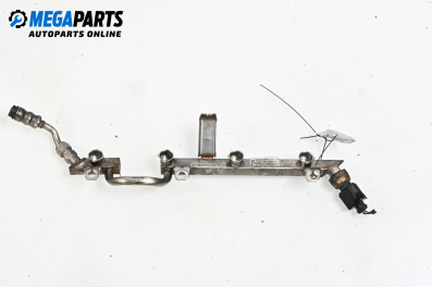Бензинова рейка за Volkswagen Passat VI Sedan B7 (08.2010 - 12.2014) 1.4 TSI EcoFuel, 150 к.с., № 03C129041C