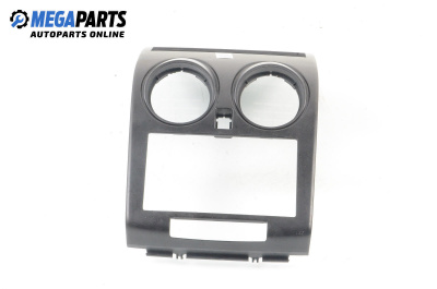 Централна конзола за Nissan Qashqai I SUV (12.2006 - 04.2014)