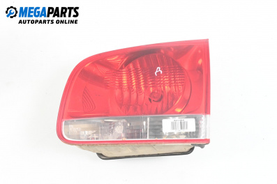 Вътрешен стоп за Volkswagen Touareg SUV I (10.2002 - 01.2013), джип, позиция: дясна