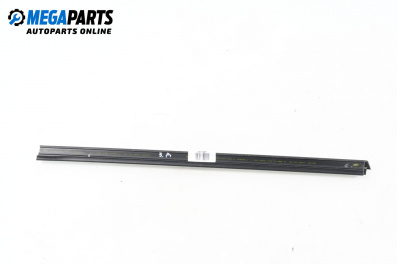 Уплътнение стъкло за Skoda Rapid Spaceback (07.2012 - ...), 4+1 вр., комби, позиция: задна, дясна