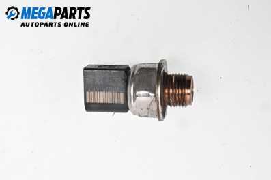 Датчик за налягане на горивото за Volkswagen Passat VII Sedan B8 (08.2014 - 12.2019)