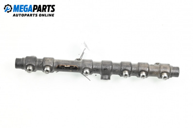 Горивна рейка за Alfa Romeo 156 Sportwagon (01.2000 - 05.2006) 2.4 JTD (932B1B), 140 к.с., № Bosch 0445215008