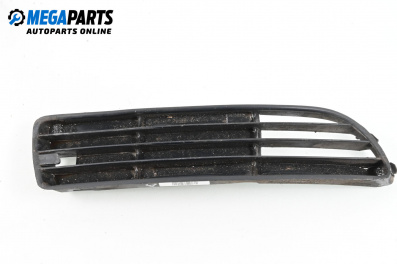 Решетка в броня за Audi A4 Avant B5 (11.1994 - 09.2001), комби, позиция: предна