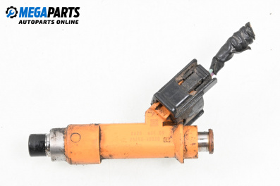 Дюза бензин за Toyota Yaris Hatchback II (01.2005 - 12.2014) 1.0 VVT-i, 69 к.с., № 23250-40020