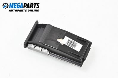 Пепелник за Nissan Almera II Hatchback (01.2000 - 12.2006)