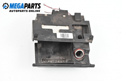 Пепелник за Audi 80 Avant B4 (09.1991 - 01.1996)