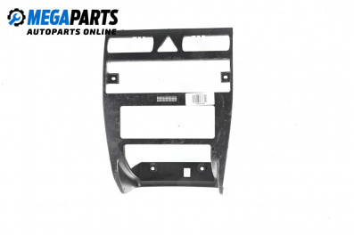 Централна конзола за Audi A3 Hatchback I (09.1996 - 05.2003)