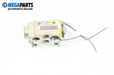 Клапан климатик за BMW 1 Series E87 (11.2003 - 01.2013) 116 i, 122 к.с., № 9226078