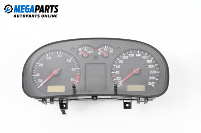 Километраж за Volkswagen Golf IV Hatchback (08.1997 - 06.2005) 1.6, 100 к.с.